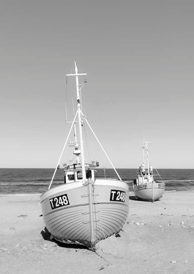 Boat 1 BW Canvas Wall Art